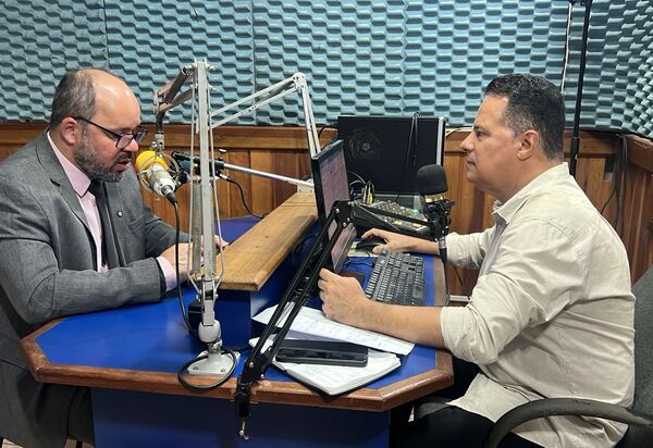 Dr. Ralph Lichotti explica e zera as dúvidas sobre as Eleições Indiretas no Estado do Rio de Janeiro e faz a leitura dos candidatos e conjunturas das eleições 2026 na Rádio Tropical FM