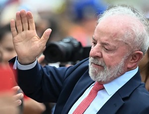 Lula empata com Flávio, Michelle e Tarcísio no segundo turno, diz pesquisa Meio Ideia