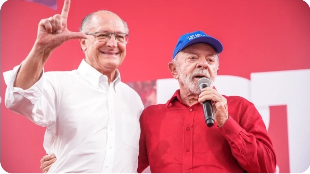 Lula cobra PT em festa: ‘Eleição vai ser uma guerra e temos que estar preparados’