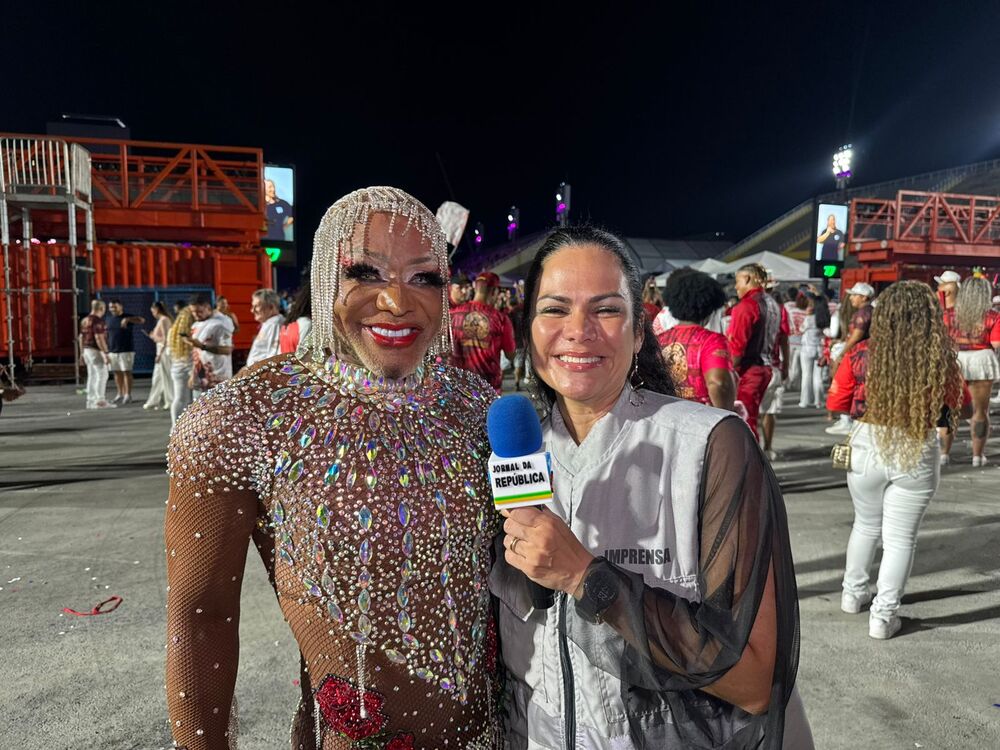 Carlinhos Salgueiro promete 'sacudir a Sapucaí' no desfile oficial com homenagem à Rosa Magalhães