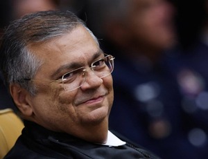 Entidades corporativas (AMB; Ajufe; Anamatra; Conamp; ANPR; Anape e Anajur) silenciam sobre penduricalhos 