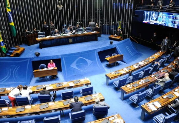 Senado autoriza investigações sobre o Banco Master e convida envolvidos