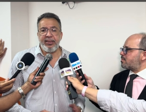 Canella defende Wladimir mas destroça Garotinho 'Não vou me enrolar na lama com psicopatas', 'viciado em rivotril' e anuncia renúncia para disputar Senado