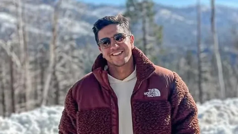 Brasileiro detido pelo ICE nos EUA chega ao Brasil após processo de deportação