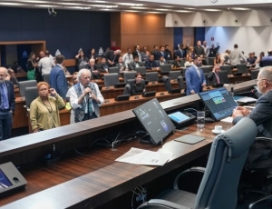 Alerj aprova projeto de lei complementar que define as regras da eleição indireta ao governo do Estado