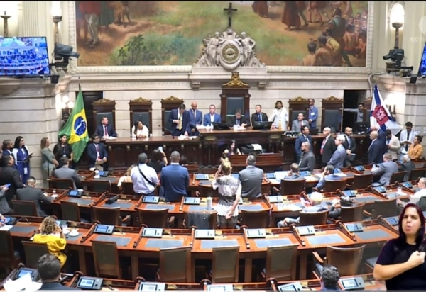 Vice-prefeito Cavaliere anuncia decreto que promete resolver impasse sobre comando e nomenclatura da Força Municipal, para armar a GM-Rio