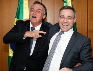 Blindagem no Master: Mendonça afasta Andrei Passos, diretor da PF, das investigações e centraliza decisões