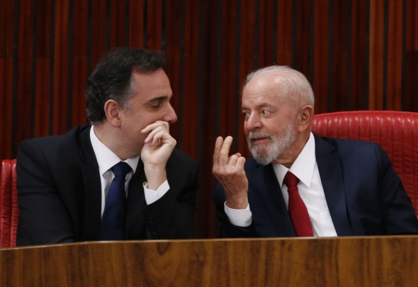 Pacheco aceita convite de Lula e sinaliza candidatura ao governo de Minas Gerais