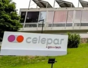 Dino suspende leilão da Celepar pelo governo Ratinho Júnior