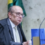 Gilmar defende inquérito das fake news que envolve Flávio Bolsonaro e outros do PL