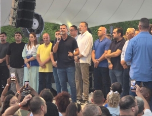 Douglas Ruas adota discurso anti-Lula em inauguração de complexo esportivo milionário