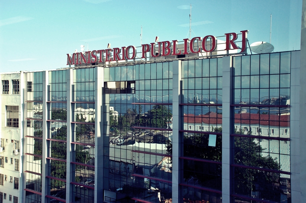 Penduricalhos elevam salários acima de R$ 100 mil no Judiciário do Rio