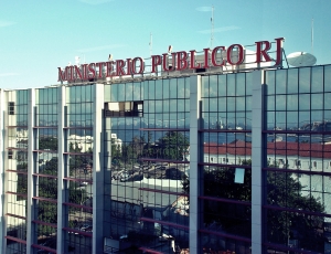 Penduricalhos elevam salários acima de R$ 100 mil no Judiciário do Rio