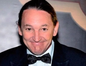 Humorista Marquito é extubado, mas continua na UTI em estado grave