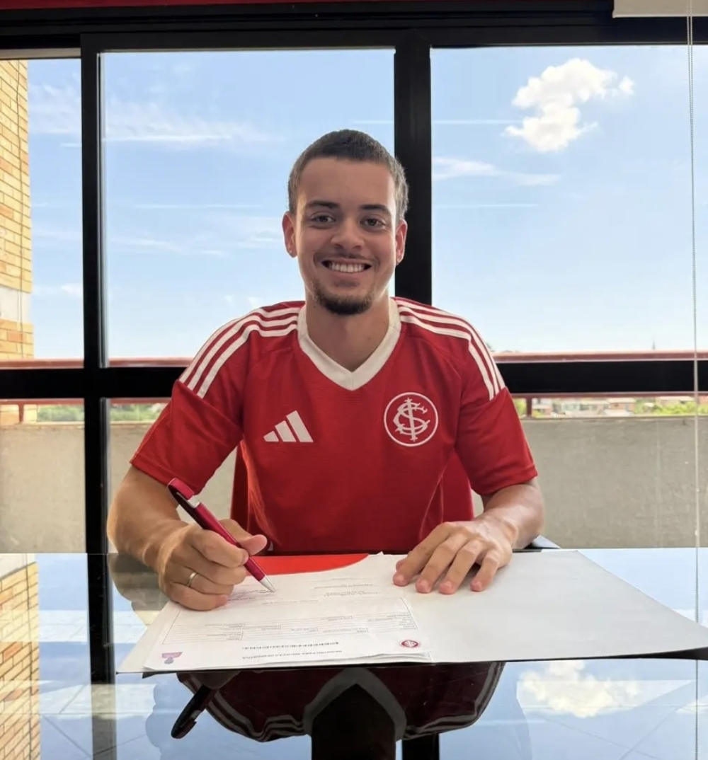 Diego Ahmed: Jovem promessa deixa o Rio e assina com Internacional para novo ciclo na carreira