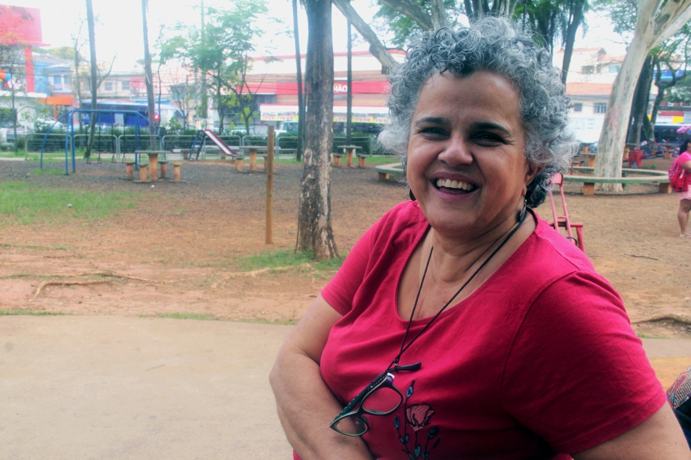 Comida que abraça: Suzi Soares lança livro “Palavras e Sabores” com receitas afetivas 