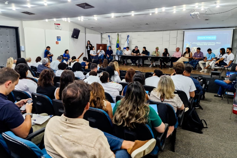 Secretaria de Integração Metropolitana promoveu debate sobre atuação conjunta no combate à violência animal