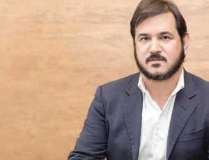 Rueda, presidente do União Brasil, é criticado por Vorcaro antes de ser preso