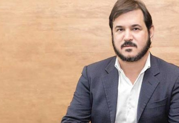 Rueda, presidente do União Brasil, é criticado por Vorcaro antes de ser preso