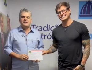 Partido enquadra Washington Reis, que cancela filiação de ator ao MDB