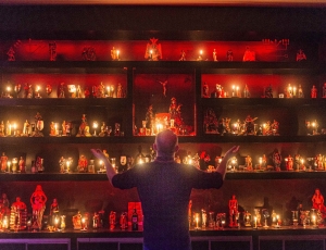 CASO EPSTEIN: A irresponsabilidade maquiada de satanismo