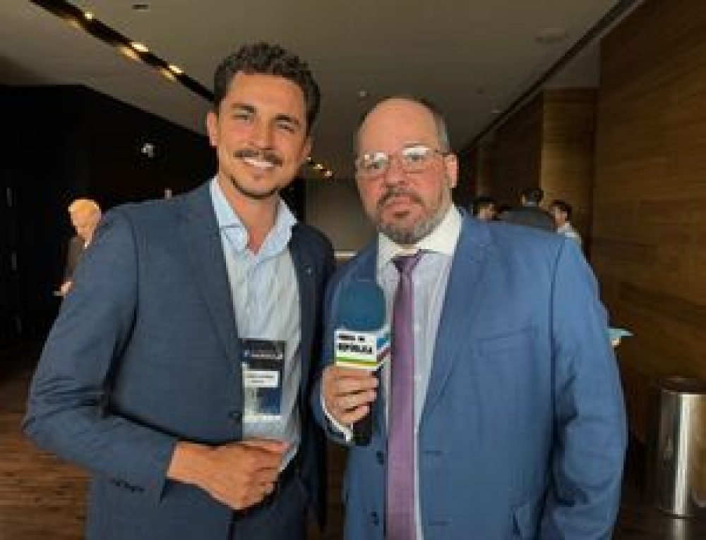 Salvino Oliveira preso por transformar território do CV em base eleitoral