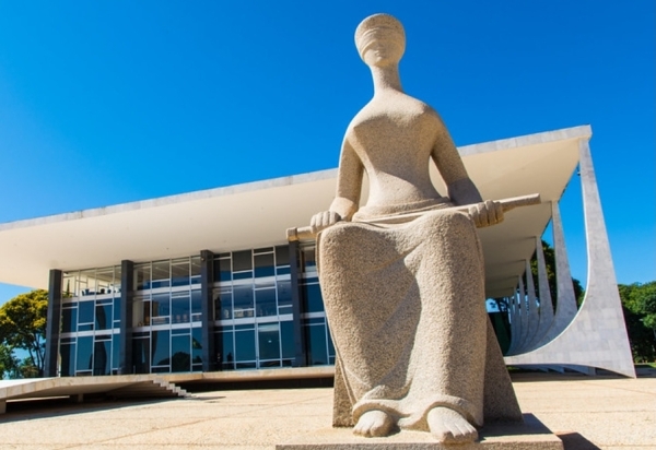 Comandantes militares pressionam Lula sobre crise do STF enquanto tribunal enfrenta rejeição recorde segundo pesquisa