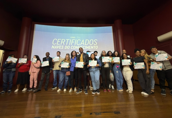 Prefeitura do Rio consolida a política pública de inclusão digital com a entrega de certificados para alunos das Naves do Conhecimento