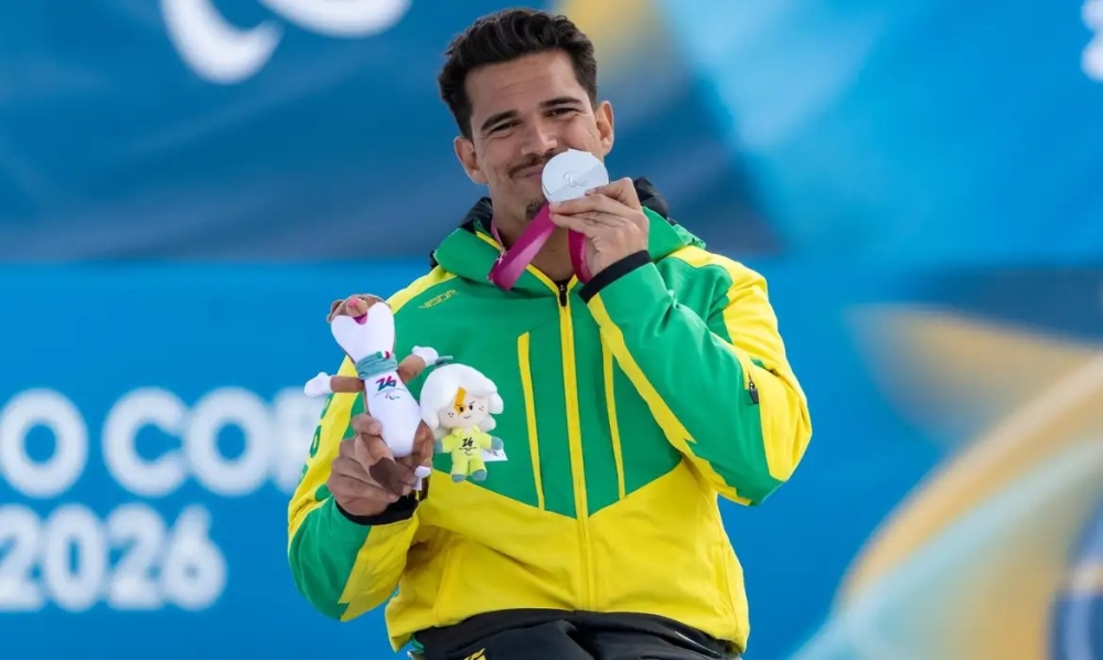 Brasil conquista primeira medalha em Jogos Paralímpicos de Inverno