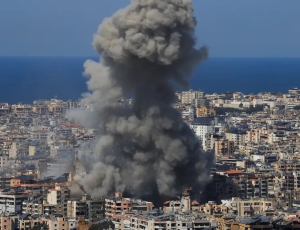 Exército de Israel faz ataque em grande escala contra Líbano