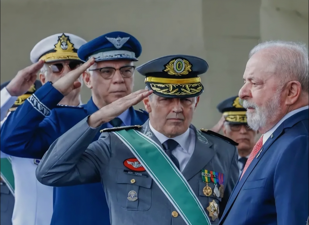 VERGONHA: Forças Armadas gastam três vezes mais com inativos que com operações