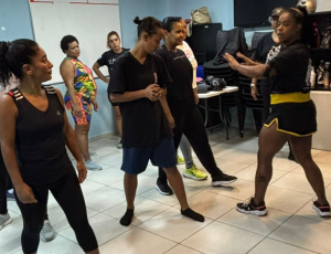 Projeto Menina Moça Mulher promove dia de cuidado e empreendedorismo no Rio