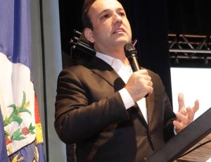 Terceira via à vista: André Português articula saída do PL para disputar governo do Rio através de aliança com Republicanos e Partido Novo