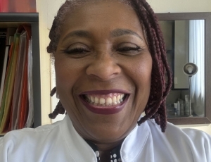 ‘Desce, vai morrer’: abordagem de PMs ao carro da médica morta a tiros é flagrada em vídeo