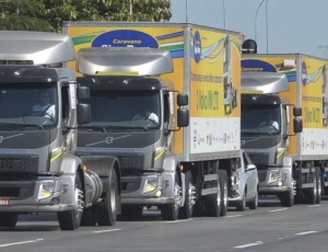 Caminhoneiros ameaçam greve nacional após alta do diesel