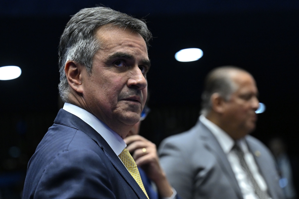 PF avalia abertura de inquérito após menções a Ciro Nogueira em investigação do caso Master