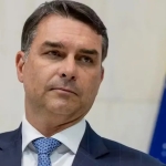 Flávio Bolsonaro: ex-assessora é denunciada por lavar dinheiro da milicia