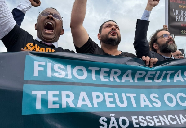 RIO LIDERA MOBILIZAÇÃO EM BRASÍLIA: DR. RENATO DE PAULA COMANDA ATO HISTÓRICO E ANUNCIA ÚLTIMA MISSÃO ANTES DE DISPUTAR ELEIÇÃO EM 2026