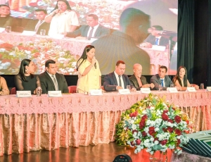 ARARUAMA CELEBRA O PROTAGONISMO FEMININO COM HOMENAGENS NO PODER LEGISLATIVO E GANHAM FORÇA NA GESTÃO PÚBLICA