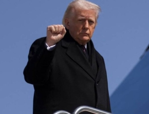 Assinatura de Trump será adicionada ao dólar dos EUA, fato inédito para um presidente em exercício