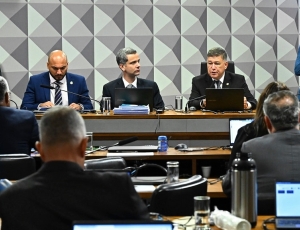 Investigação da CPMI do INSS pode resultar em dezenas de indiciamentos e aponta falhas administrativas