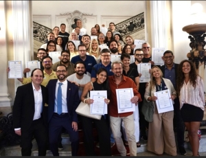 Com presença do Poder Executivo, Câmara do Rio homenageia anfitriões e administradores do segmento de locação por temporada 