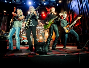 Lynyrd Skynyrd Em única apresentação no Rio  Dia 5 de Abril  No Qualistage