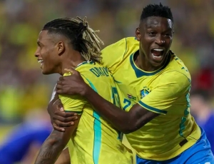Brasil derrota Croácia em último jogo antes da convocação para a Copa