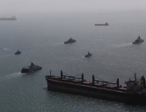 Irã vai liberar passagem de navios no Estreito de Ormuz, exceto para EUA e Israel