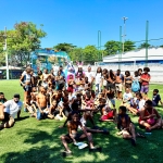 O Coelho dos Crias levou chocolate e esperança a crianças em comunidades do Rio