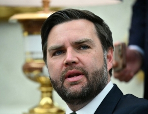 Vice de Trump demonstra otimismo com negociações entre EUA e Irã