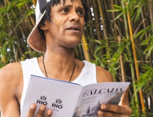 Poesia de pessoas em situação de rua é atração no Parque Glória Maria