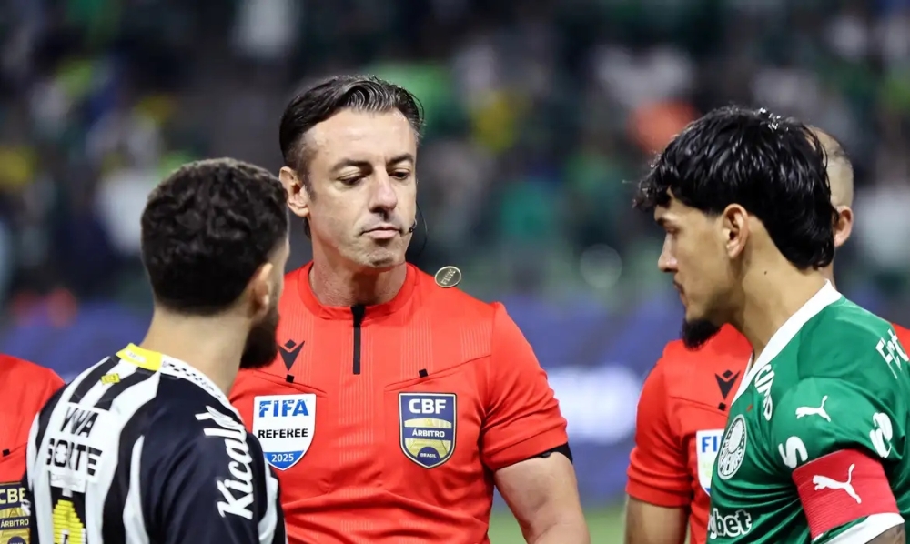 Fifa nomeia três árbitros brasileiros para a Copa do Mundo