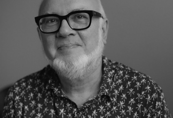 Após quatro livros de poesia e um de crônicas, Cesar Garcia Lima estreia na ficção com contos sobre diversidade e deslocamento